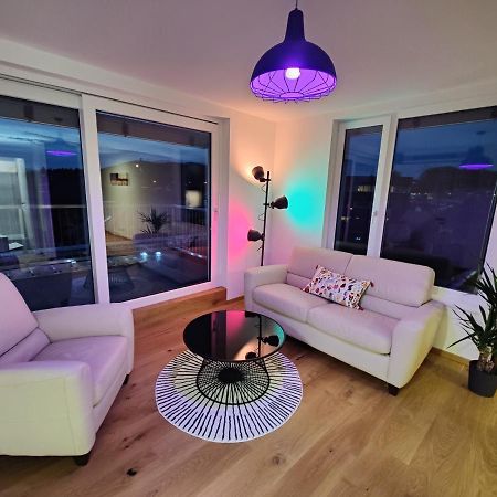 Penthouse Flat Carolina In Salzburg Stadt Exterior photo